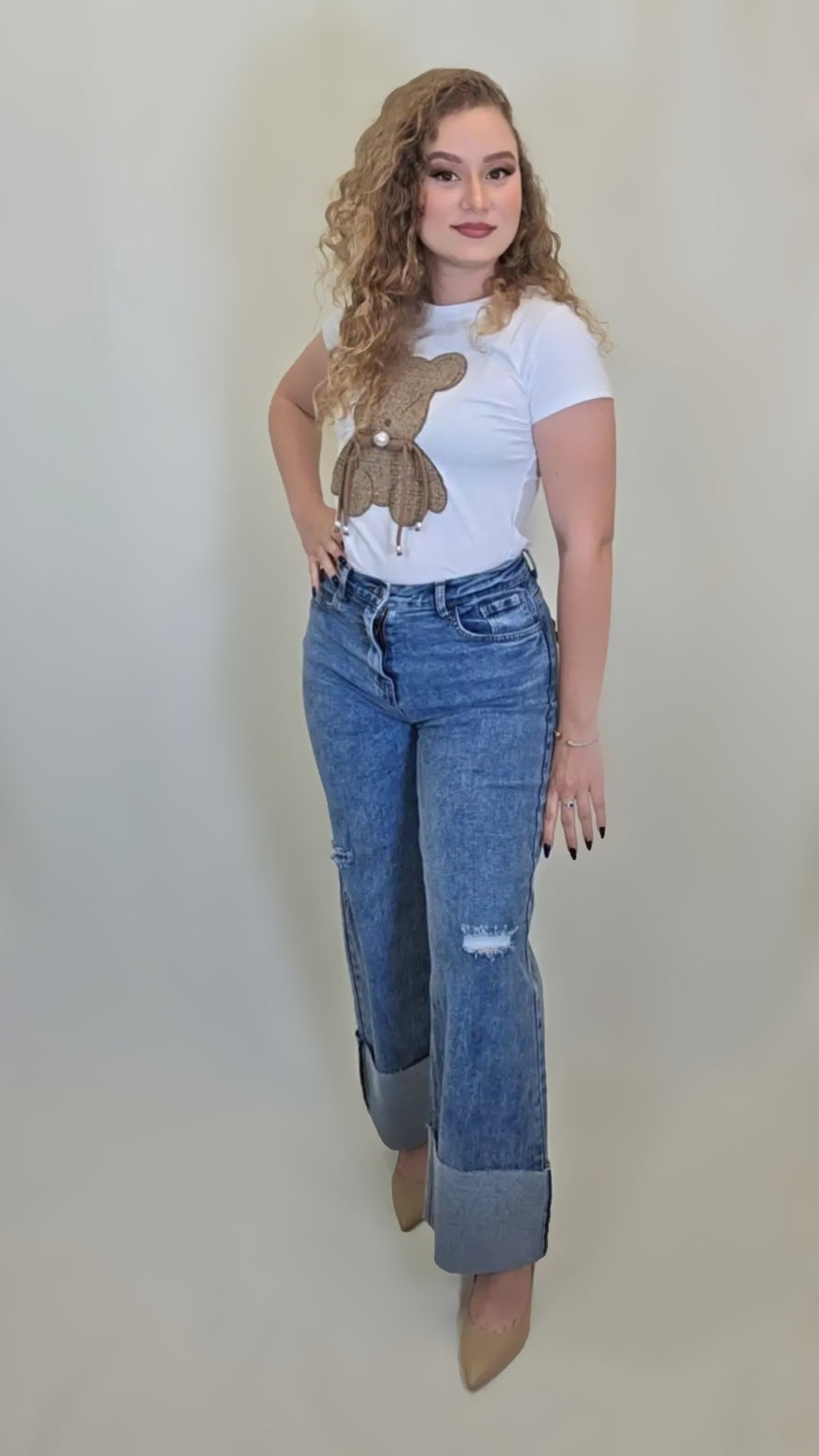 Vintage Cuff Distressed Wide-Leg Jeans – Classic Blue
