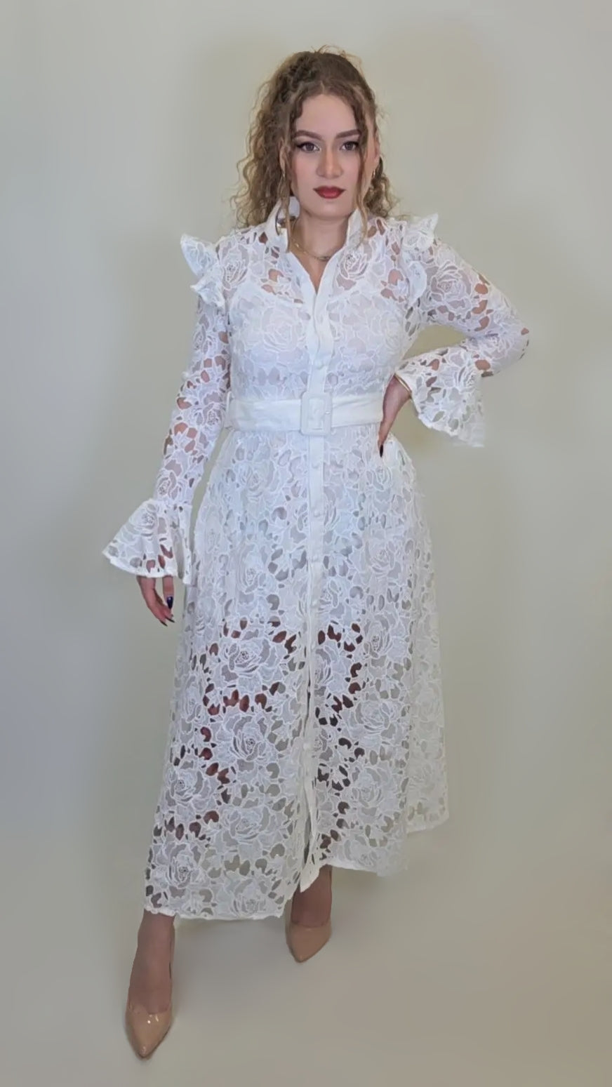 Romantic Ruffle Lace Dress – White Elegance